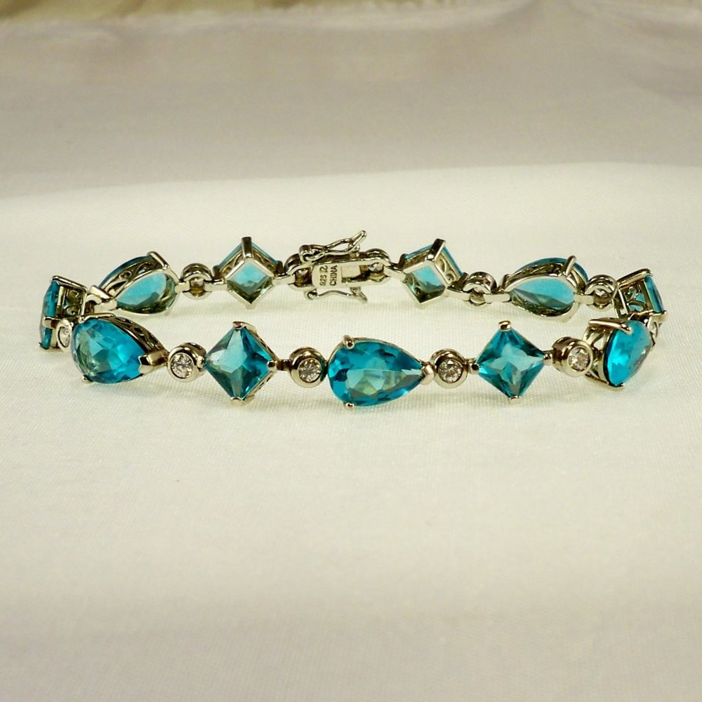 NEW Teal Cubic Zirconias Bezel Silver DESIGNER Rare Bracelet